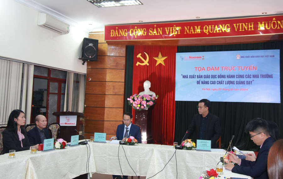 Quang cảnh buổi tọa đàm.