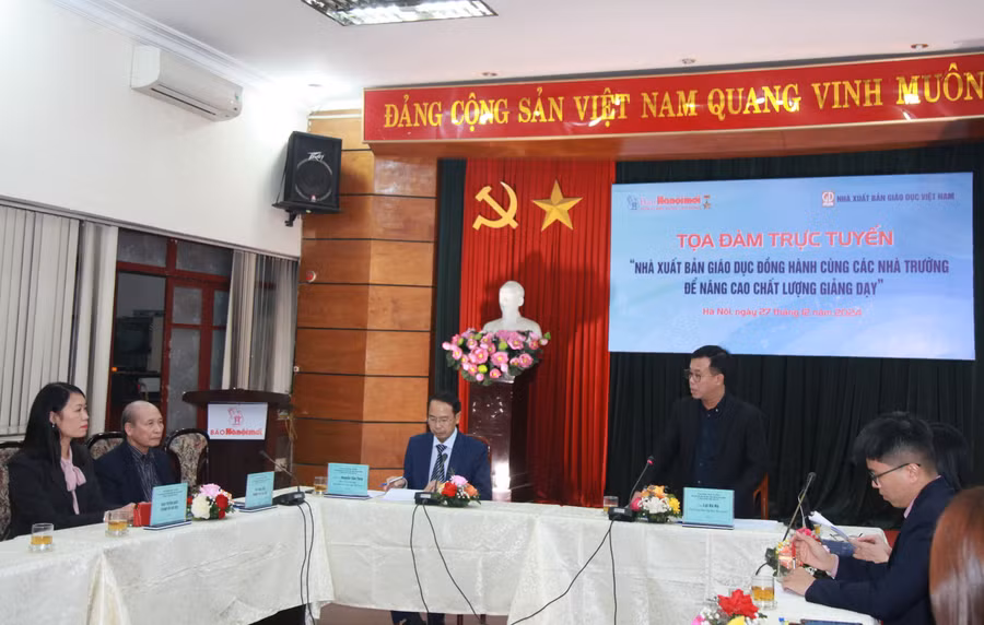 Quang cảnh buổi tọa đàm.