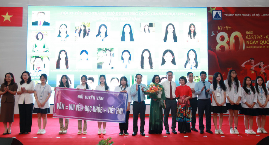 Đội tuyển Văn. img-0044.jpg