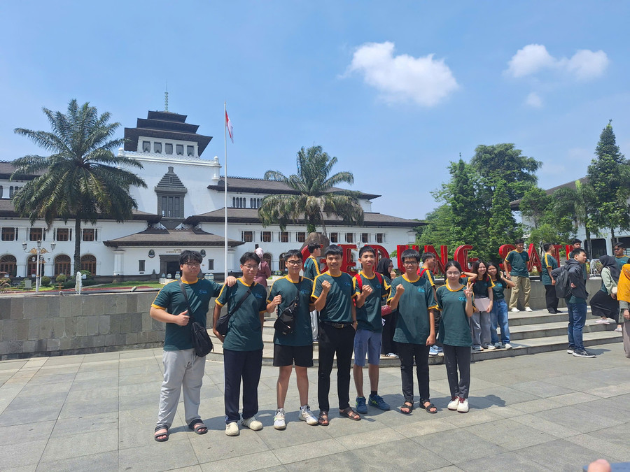 Các thí sinh đã có thời gian trải nghiệm thú vị tại Indonesia. z7062552441139-b3786d6bb2fb243d832cfeeb530a64ad.jpg