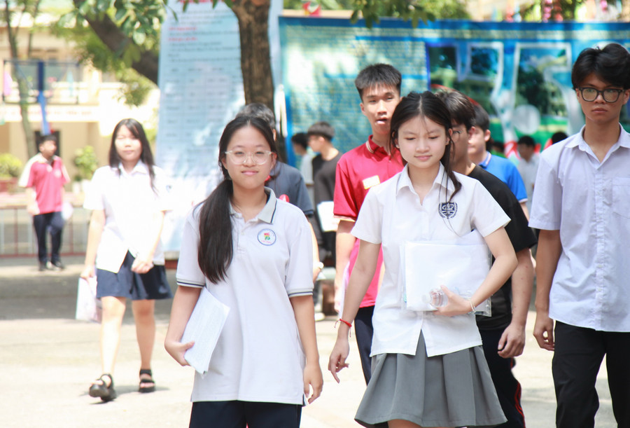 Thí sinh dự thi vào lớp 10 tại Hà Nội.