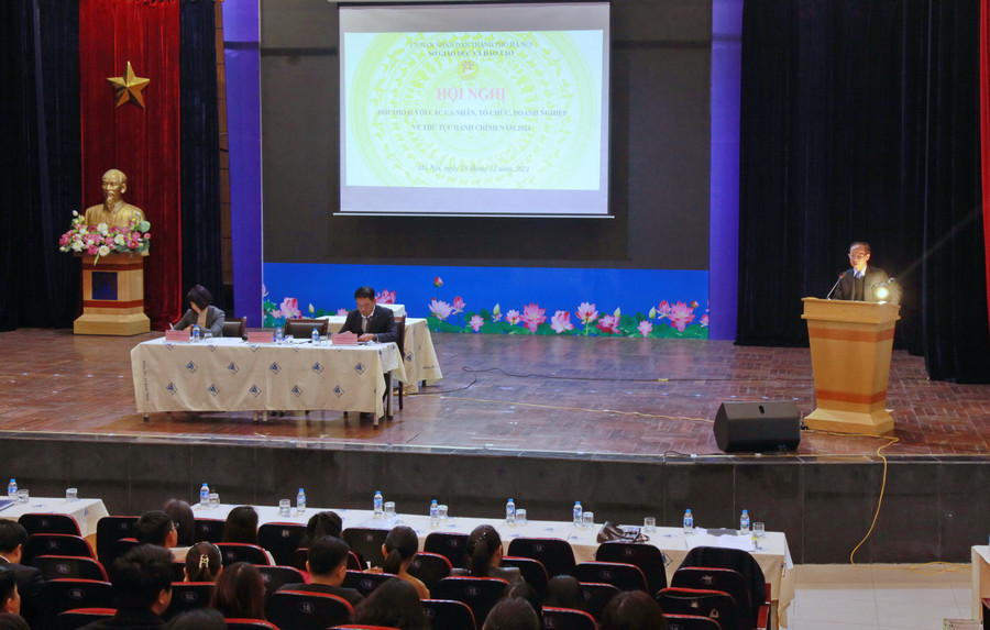 Quang cảnh hội nghị.