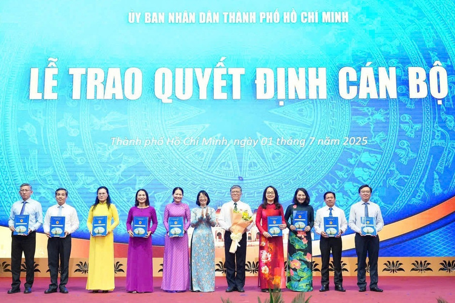 Ban giám đốc Sở GD&ĐT TP.HCM hiện nay. Ảnh: UBND TP.HCM.