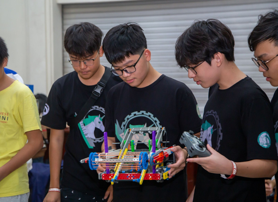 greenams-robotics-team-25812m.jpg