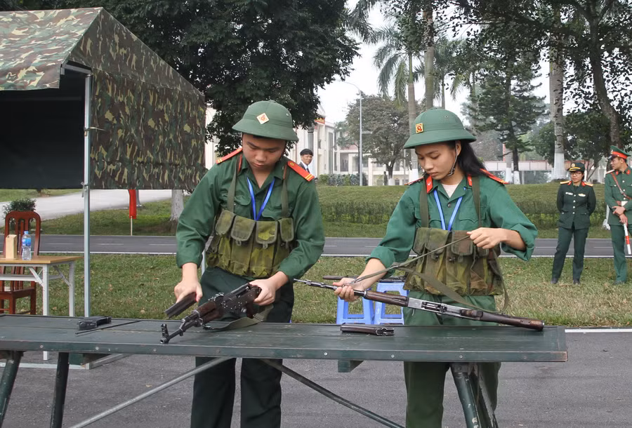 Một tiết học giáo dục Quốc phòng an ninh.