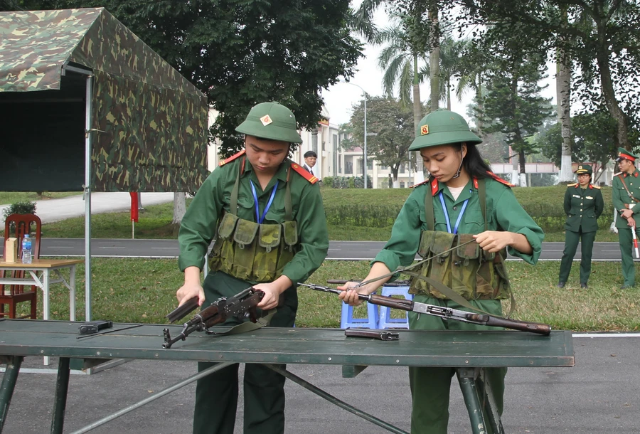 Một tiết học giáo dục Quốc phòng an ninh.