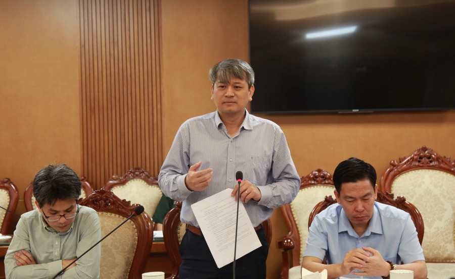 Đại biểu thảo luận tại hội thảo. img-0059.jpg