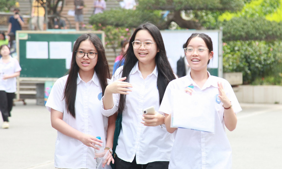 Thí sinh dự thi vào lớp 10 tại Hà Nội.