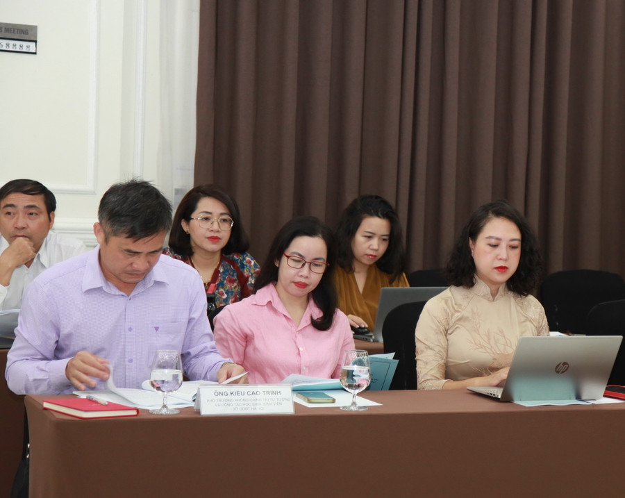 Các đại biểu dự hội thảo. img-0042.jpg