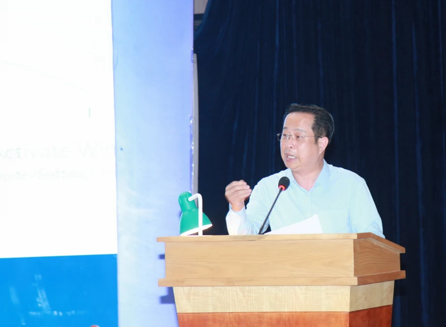 Giám đốc Sở GD&ĐT Hà Nội Trần Thế Cương quán triệt các nội dung cơ bản tại hội nghị.