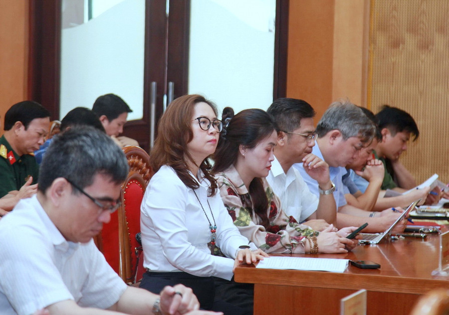 Các đại biểu dự hội thảo. img-0031.jpg