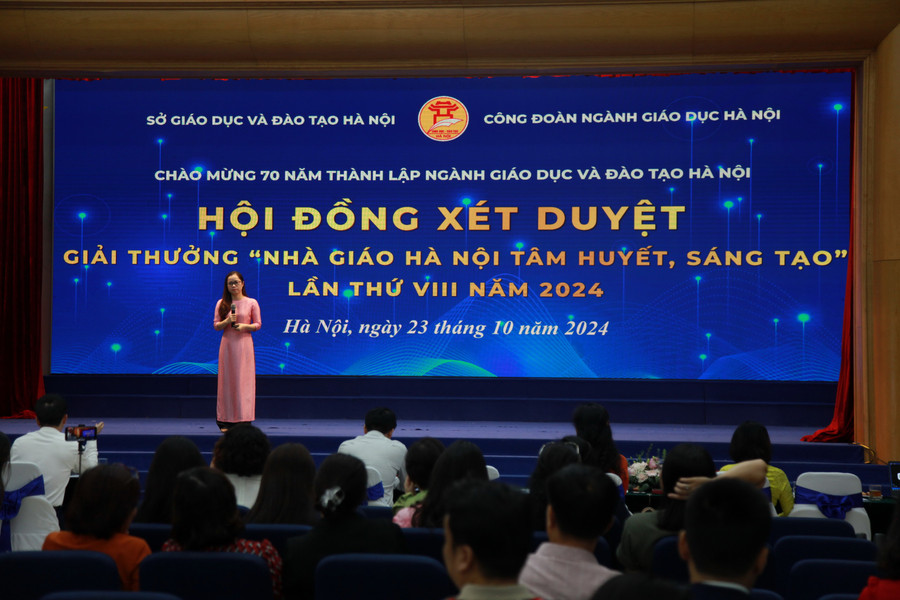 Hội đồng xét duyệt giải thưởng Nhà giáo Hà Nội tâm huyết sáng tạo đã hoàn thành chương trình làm việc.