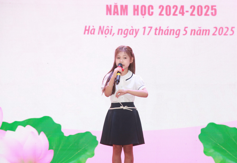 Trần Ngọc Kiều My, học sinh lớp 2C, Trường TH&THCS Quỳnh Hưng (huyện Quỳnh Phụ, Thái Bình) chia sẻ về hành trình tham dự cuộc thi. img-0076.jpg