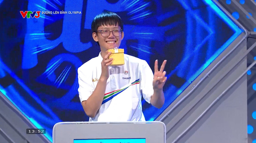 Lê Quốc Hưng xuất sắc trong cả 4 phần thi.