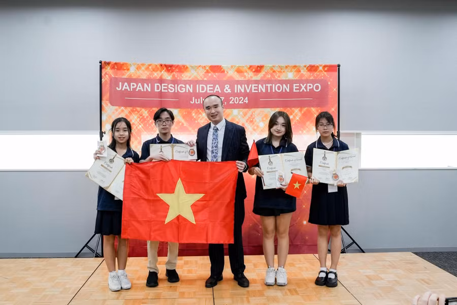 Học sinh Việt Nam đạt giải cao tại triển lãm thiết kế, ý tưởng và phát minh Nhật Bản JDIE năm 2024.