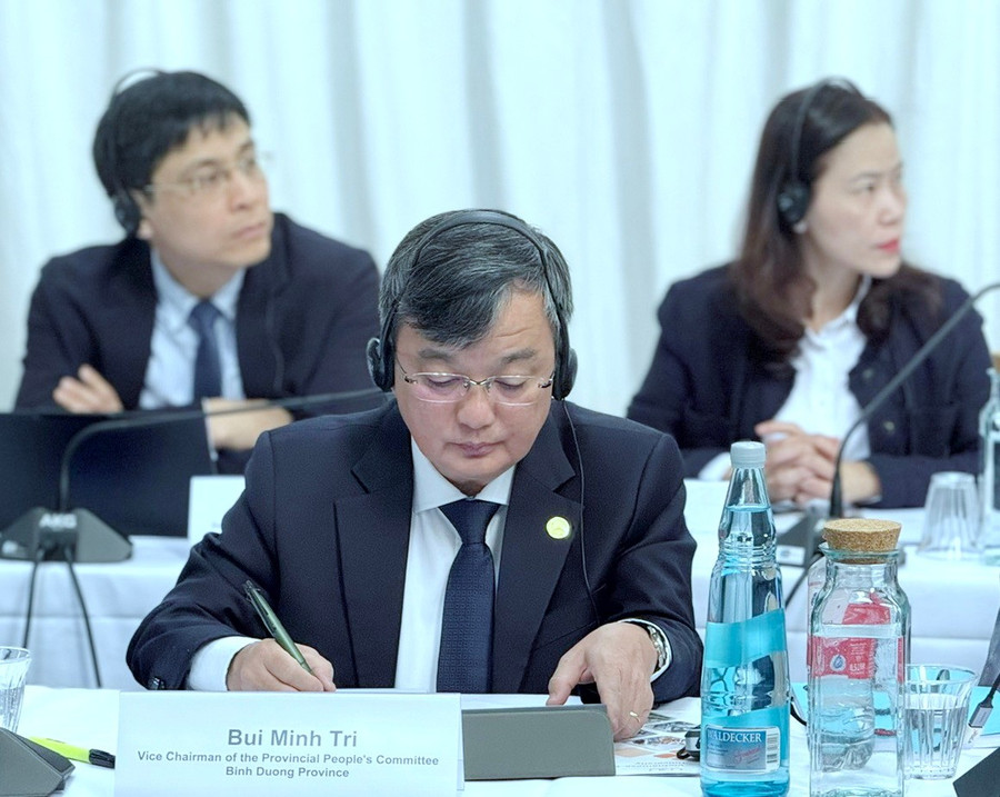 Ông Bùi Minh Trí - Phó Chủ tịch UBND tỉnh Bình Dương. z6671111048780-8a5dfae443595f7db0e6fa4e617665e8.jpg