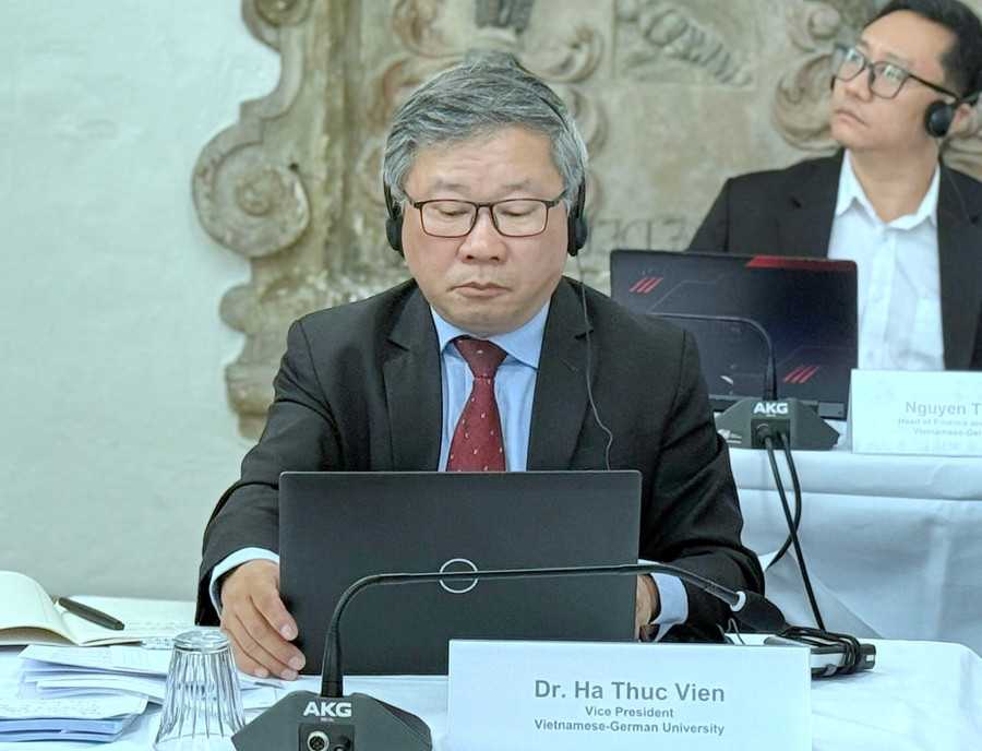 Ông Hà Thúc Viên - Phó Hiệu trưởng Trường Đại học Việt Đức z6671143363864-25cbcfc41af18966116fb7d04d366c4b.jpg