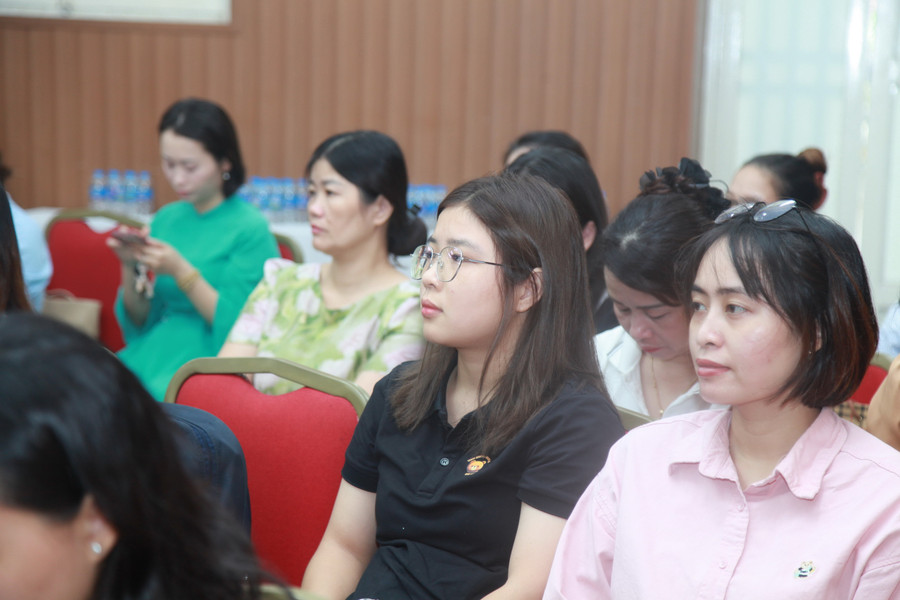 100 thầy cô giáo sẽ tham gia khóa học. img-0075.jpg