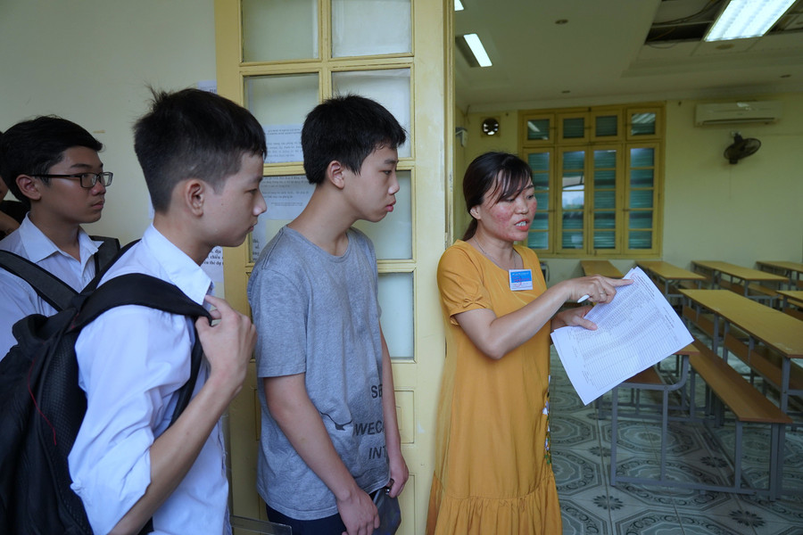 Thí sinh dự thi vào Trường THPT chuyên Khoa học Tự nhiên năm 2024.