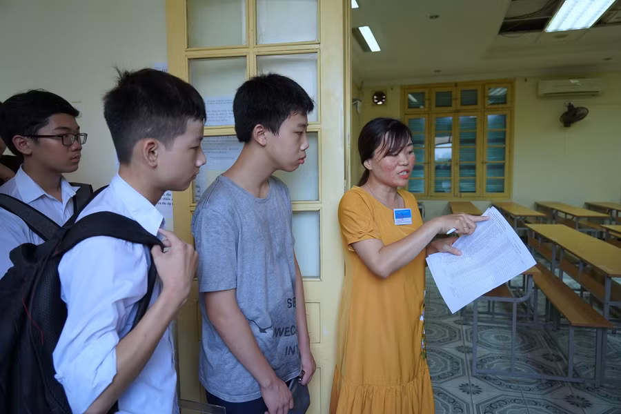 Thí sinh dự thi vào Trường THPT chuyên Khoa học Tự nhiên năm 2024.