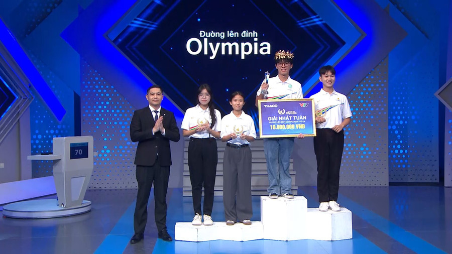 Đỗ Đường Minh Quân giành vòng nguyệt quế.