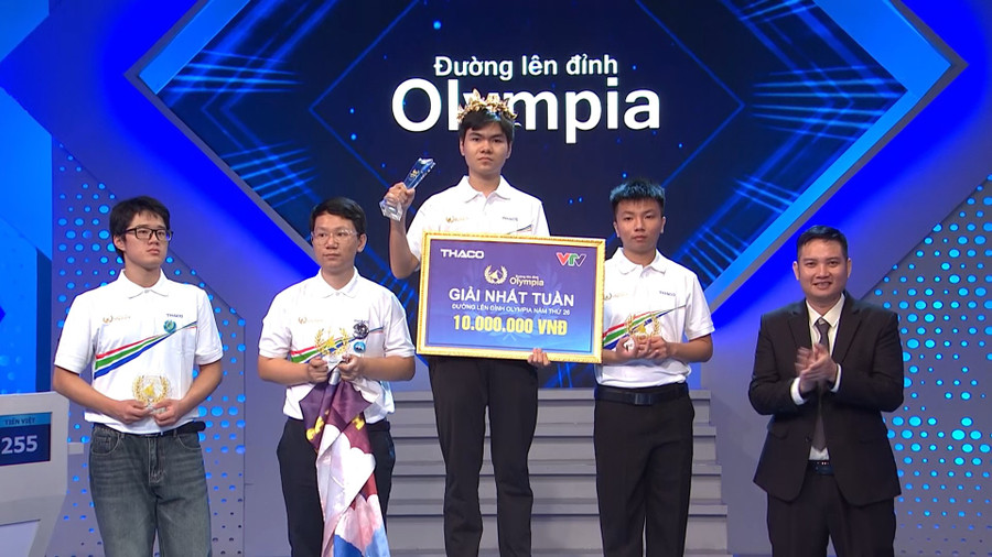 Nguyễn Anh Tú giành vòng nguyệt quế đầu tiên của Olympia năm thứ 26.