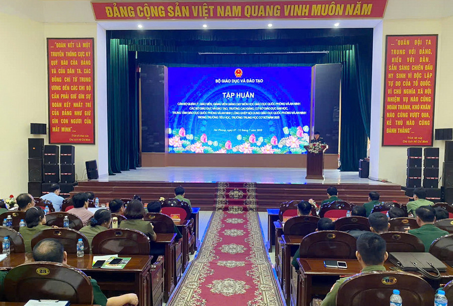Quang cảnh lớp tập huấn.