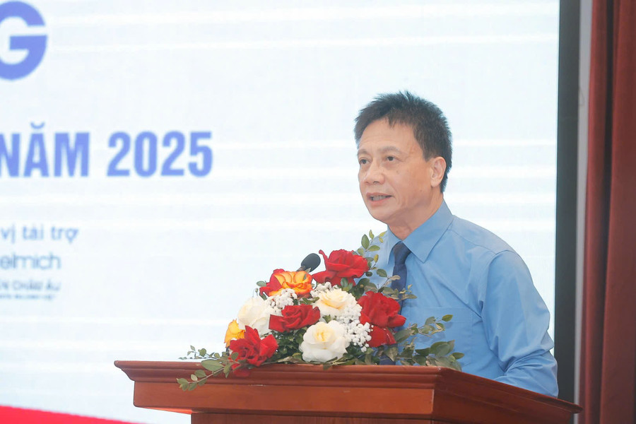 Ông Nguyễn Ngọc Ân - Chủ tịch Công đoàn Giáo dục Việt Nam phát biểu khai mạc. z6601176152779-d5f219871ac078fa4d0cf09a30269da2.jpg