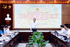 Thứ trưởng Thường trực Phạm Ngọc Thưởng phát biểu tại buổi làm việc.