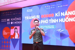 Thiếu tá Phạm Ngọc Hưng đến từ Học viện An ninh nhân dân chia sẻ tại chương trình. 