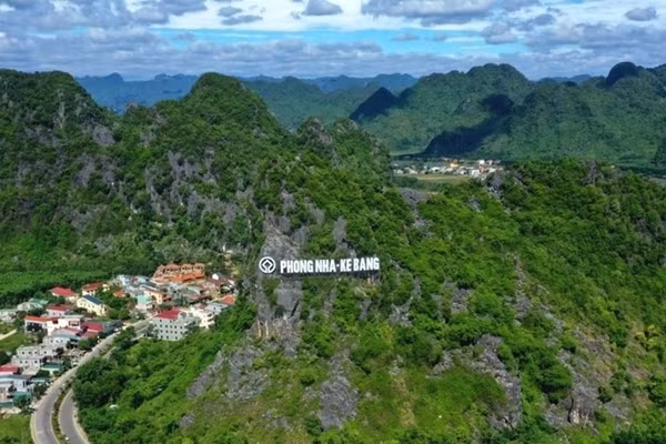 Phong Nha - Kẻ Bàng thành Khu du lịch cấp tỉnh.