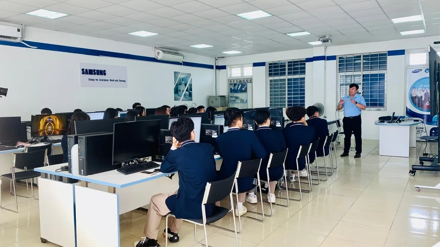 ICTU xây dựng hệ sinh thái giáo dục số.