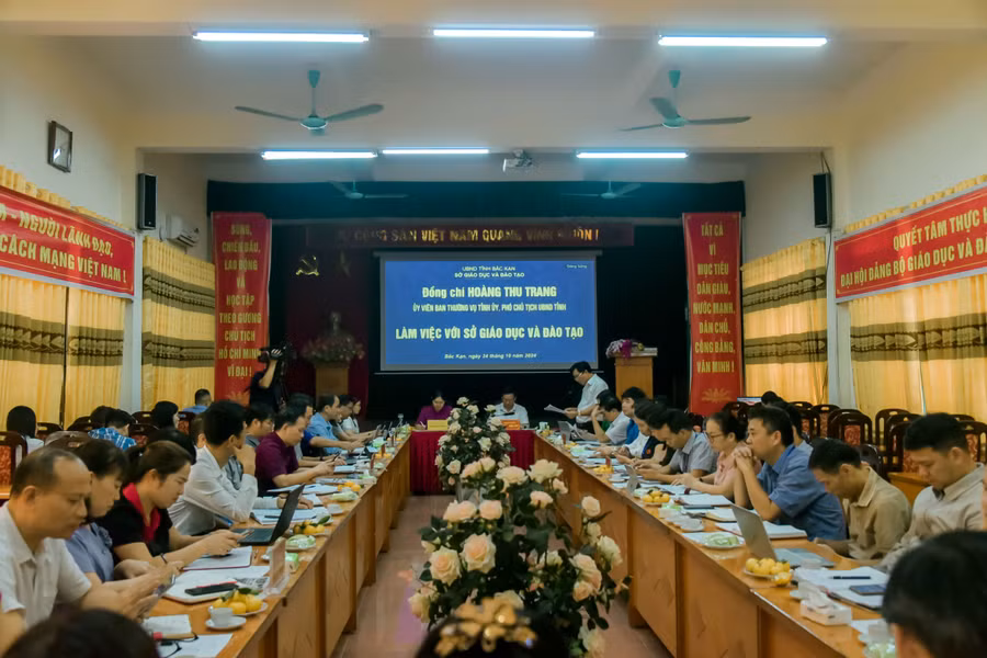 Giáo dục Bắc Kạn tiếp tục phấn đấu thực hiện tốt nhiệm vụ năm học.