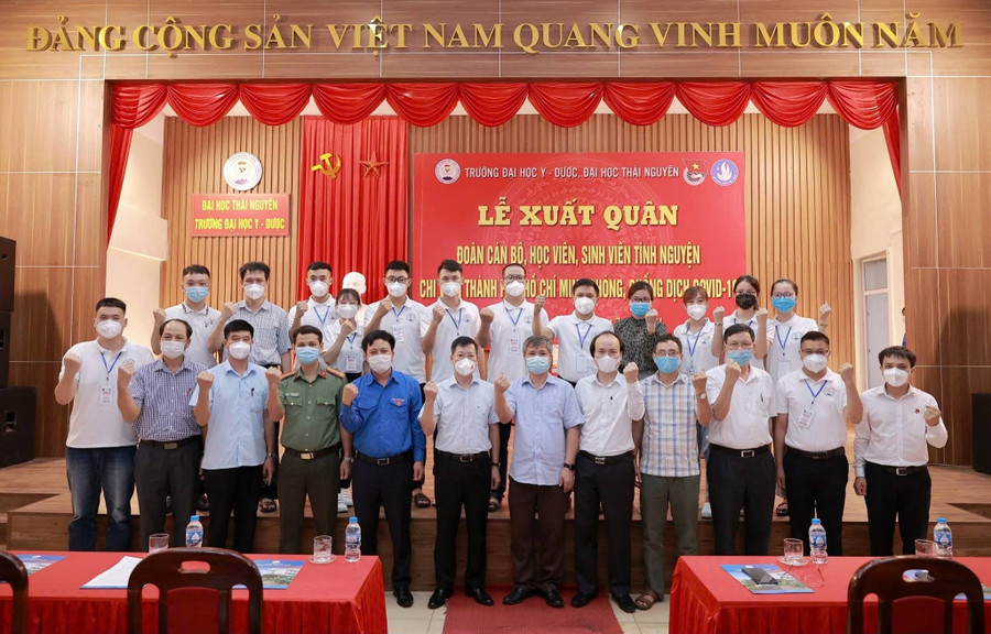 Lễ xuất quân đoàn cán bộ, học viên sinh viên tình nguyện tham gia chống dịch Covid-19. le-xuat-quan-doan-can-bo-hoc-vien-sinh-vien-tinh-nguyen-tham-gia-chong-dich-covid-19.jpg