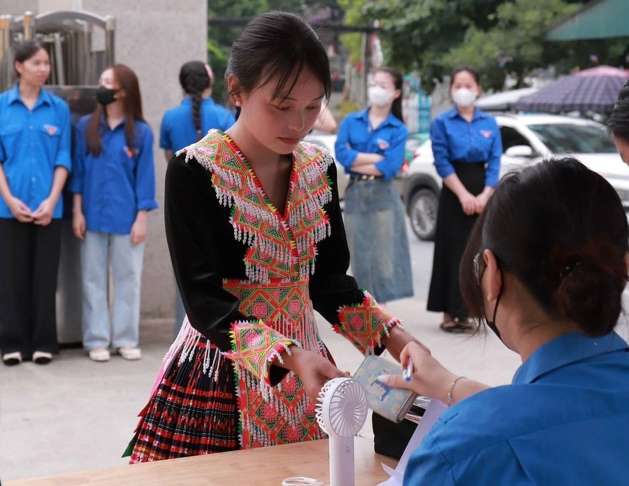 Một trong những điểm nổi bật trong các hoạt động phong trào tại Phân hiệu Đại học Thái Nguyên tại tỉnh Hà Giang là các hoạt động tình nguyện. ef78ebe3-c84b-4ac6-83b4-ce72b136cdc0.jpg