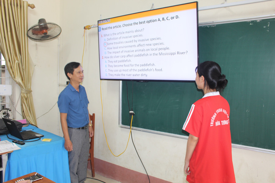 Phong trào học tiếng Anh diễn ra sôi nổi với nhiều hoạt động rèn luyện kỹ năng thực tế. img-1533.jpg