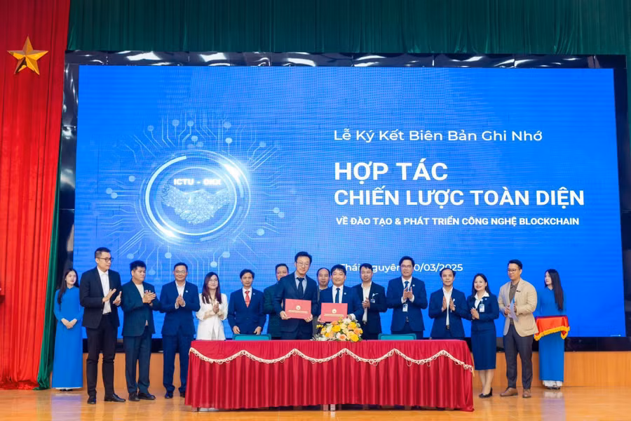 hop-tac-chien-luoc-toan-dien.jpg