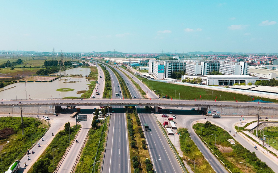 Bắc Giang tiếp tục tập trung mở rộng một số tuyến đường kết nối giữa cảng và đường bộ. (Ảnh: bacgiang.gov.vn) img-0022.jpg