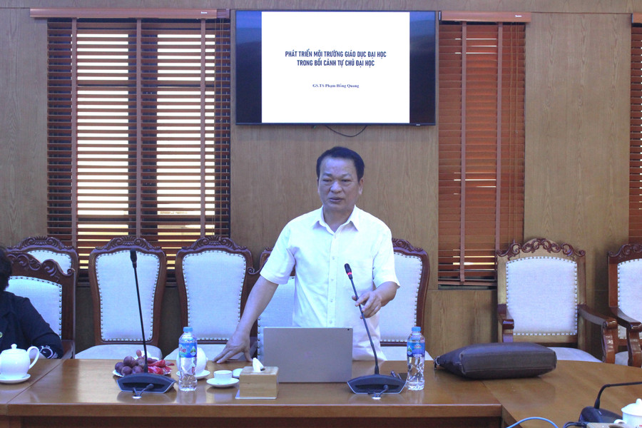 GS.TS Phạm Hồng Quang - nguyên Chủ tịch Hội đồng Đại học Thái Nguyên. img-5538.jpg