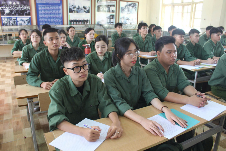 Trung tâm GDQP&AN (Đại học Thái Nguyên) đã và đang khẳng định vai trò tiên phong trong giáo dục lòng yêu nước, ý thức trách nhiệm công dân, và bản lĩnh quốc phòng cho thế hệ trẻ. ttqp-2.jpg