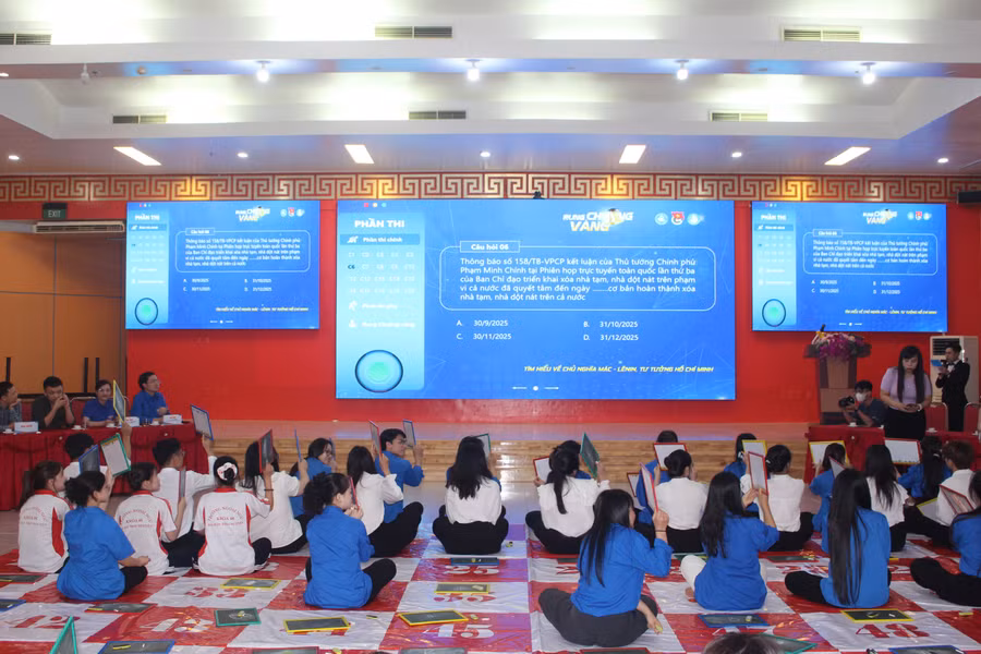 Cuộc thi thu hút sự tham gia của trên 90 sinh viên.