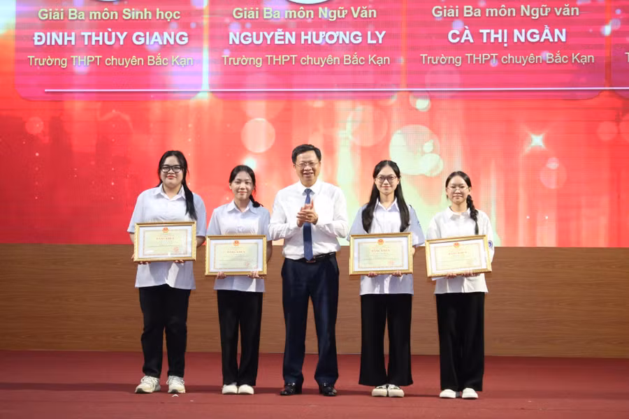 Bắc Kạn tiếp tục nâng cao chất lượng giáo dục toàn diện.