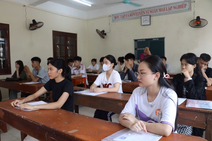 Học sinh Thái Nguyên tham gia kỳ thi tuyển sinh vào lớp 10 năm học 2024-2025.