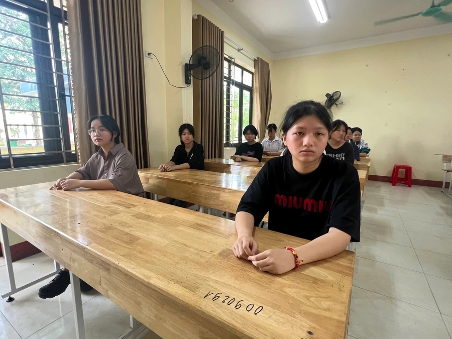 Các thí sinh học tập quy chế.