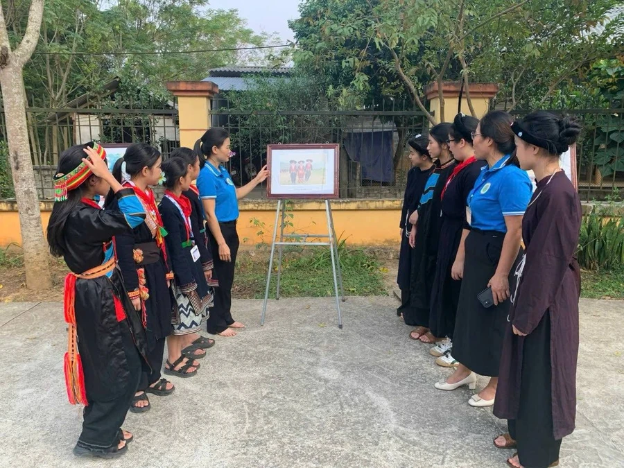 Học sinh Trường PT DTNT THCS Chợ Mới, tỉnh Bắc Kạn.
