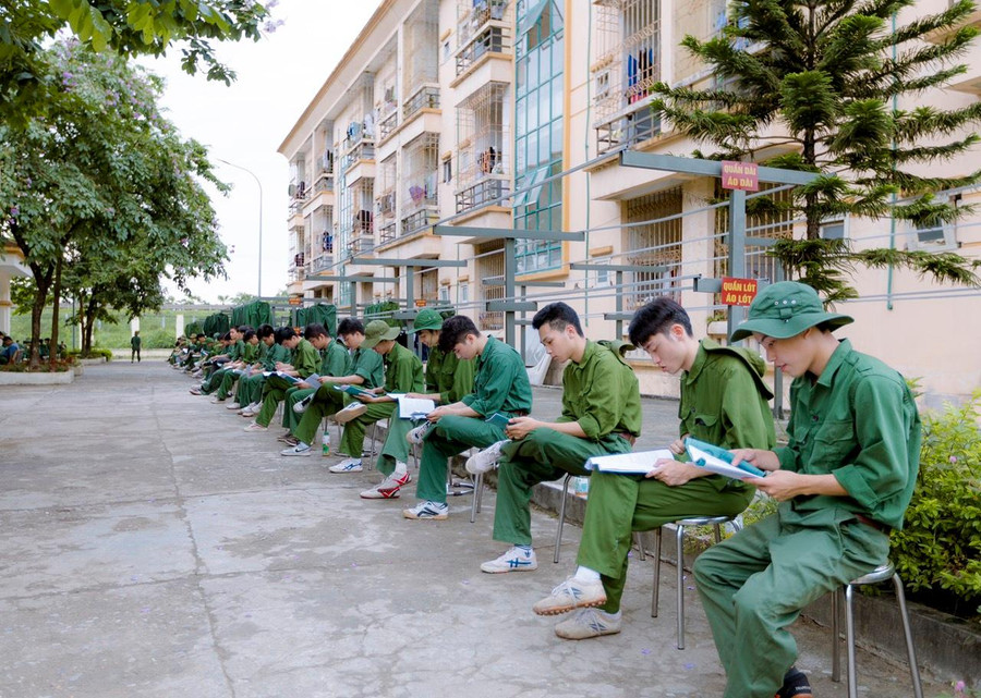 Cơ sở vật chất Trung tâm GDQP và AN ngày càng được quan tâm, đầu tư đáp ứng nhu cầu của người học Cơ sở vật chất Trung tâm GDQP và AN ngày càng được quan tâm, đầu tư đáp ứng nhu cầu của người học.jpg
