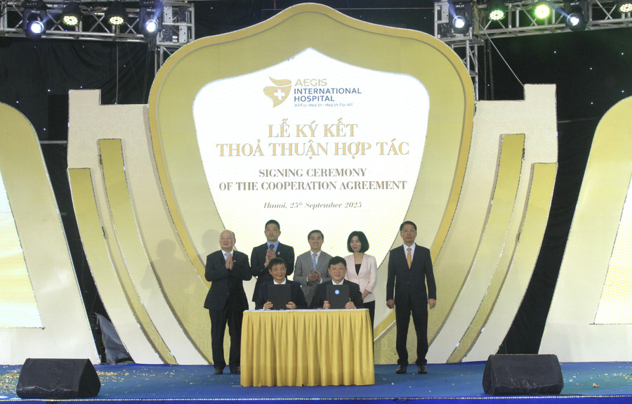 Lãnh đạo Đại học Thái Nguyên ký kết thoả thuận hợp tác với Aegis.