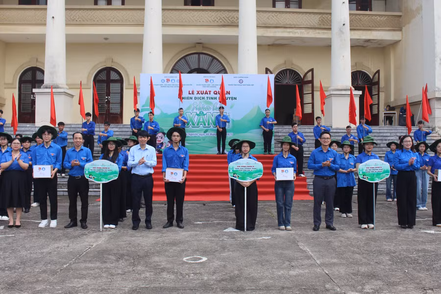 Chương trình tình nguyện mùa hè xanh năm 2025 thu hút 600 đoàn viên, sinh viên tham gia.