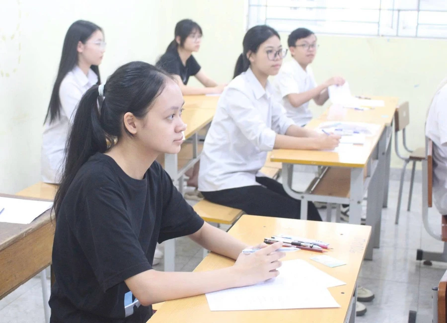 Các thí sinh tham dự Kỳ thi tuyển sinh vào lớp 10 năm học 2025 - 2026 tại Thái Nguyên.
