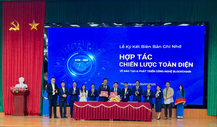 Lãnh đạo Trường Đại học Công nghệ Thông tin và Truyền thông hợp tác chiến lược toàn diện với Nền tảng Công nghệ tài chính toàn cầu OKX.